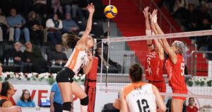 ECZACIBAŞI DİRENDİ VE KAZANDI