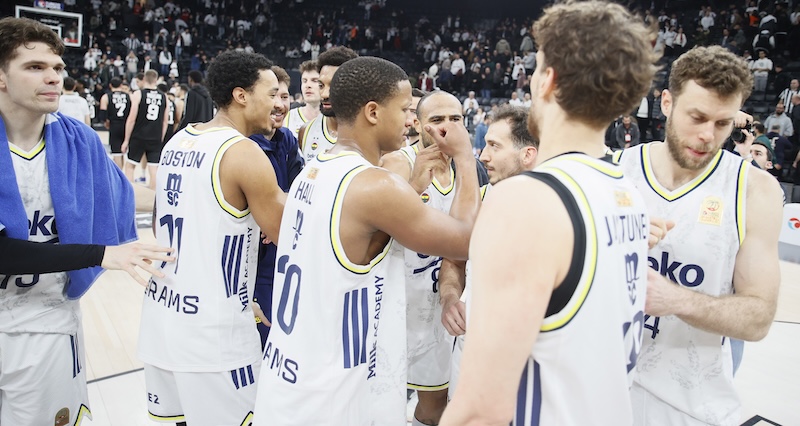 BALDWIN’DEN SON SANİYE BASKETİ!