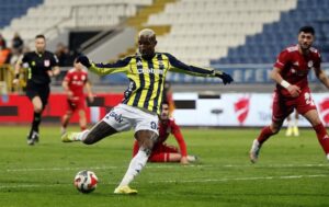 FENERBAHÇE TEK GOLLE KAZANDI