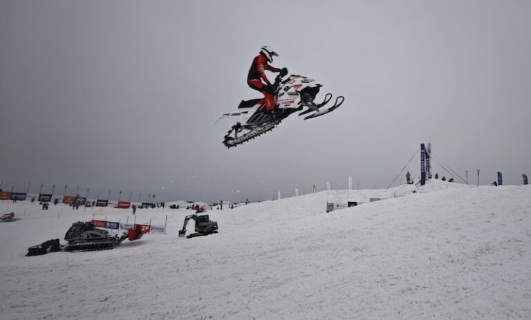 Rize Handüzü’nde Nefes Kesen Mücadele