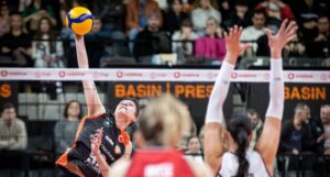 ECZACIBAŞI BEŞİKTAŞ’A SET VERMEDİ