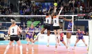 ECZACIBAŞI DYNAVIT ÇEYREK FİNALDE