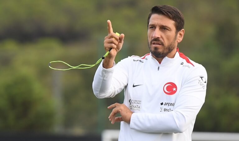  “İSTEYEN VE VAZGEÇMEYEN BİR TAKIM OLDUK”