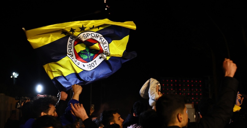 FENERBAHÇE ŞAMPİYON GİBİ KARŞILANDI