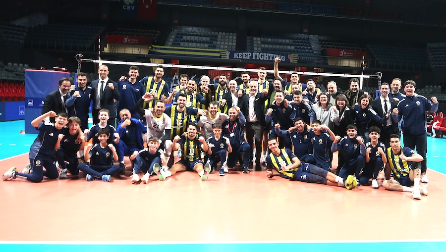 FENERBAHÇE MEDICANA DÖRTLÜ FİNALDE