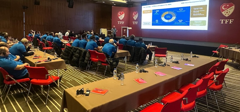 FIFA Yetenek Gelişim Programı Semineri Riva’da Yapıldı