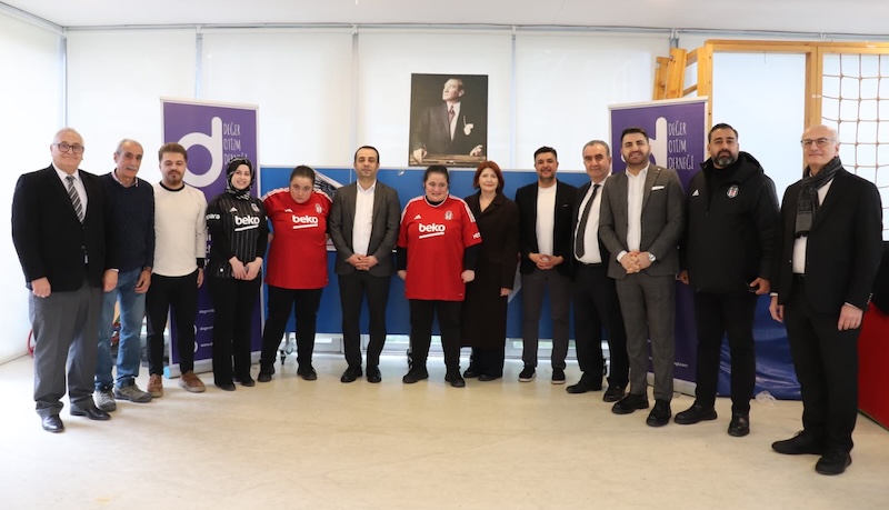 Otizmli Çocuklara Anlamlı Jest