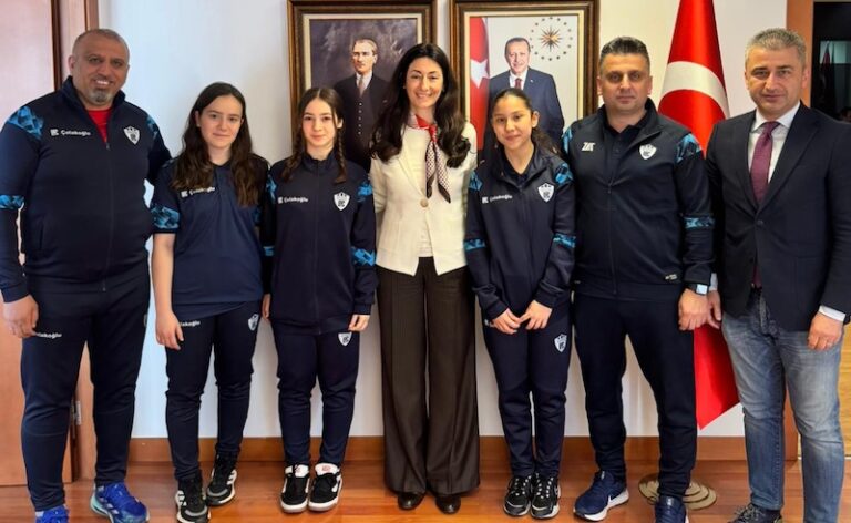 Eskrim Kafilesinden Madrid Büyükelçiliği’ne Ziyaret