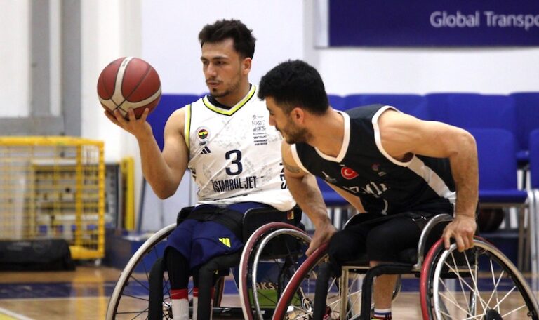 Fenerbahçe İstanbul Jet 70-58 İzmir Büyükşehir Belediyespor