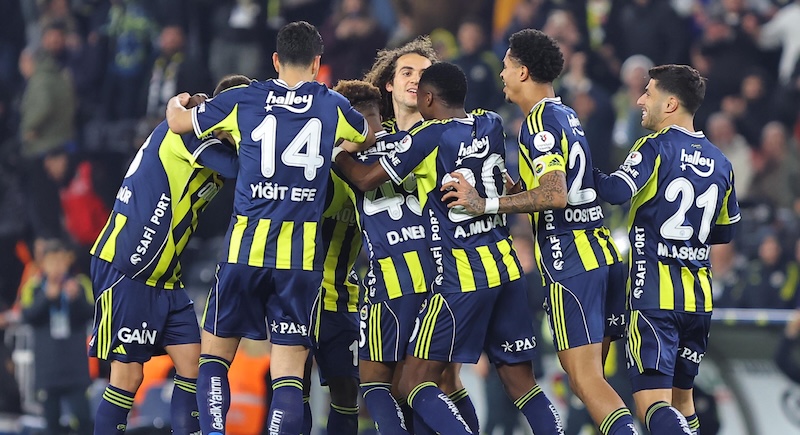 NENE ŞOV YAPTI, FENER FARKLI KAZANDI