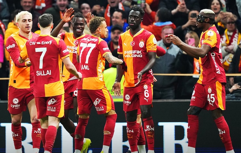 GALATASARAY ARAYI AÇIYOR!
