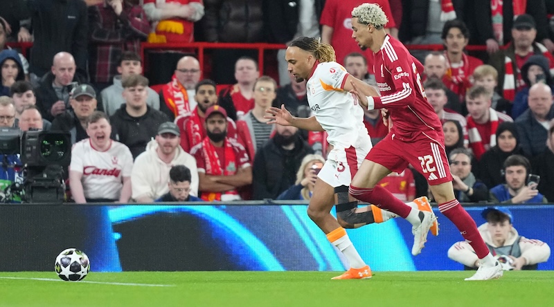 GALATASARAY AVRUPA’YA VEDA ETTİ