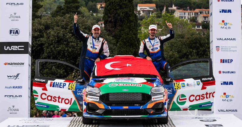 ALİ TÜRKKAN ZİRVEYE YAZILDI