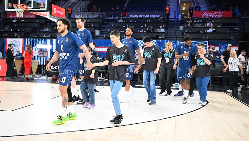 One Team Katılımcıları Parkeye Çıktı