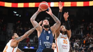 ANADOLU EFES G.SARAY’I MAĞLUP ETTİ