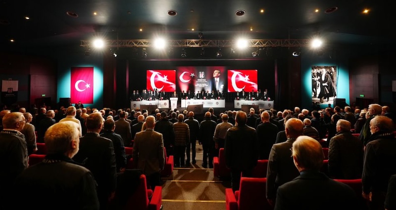 SERDAL ADALI’DAN HAKEM TEPKİSİ