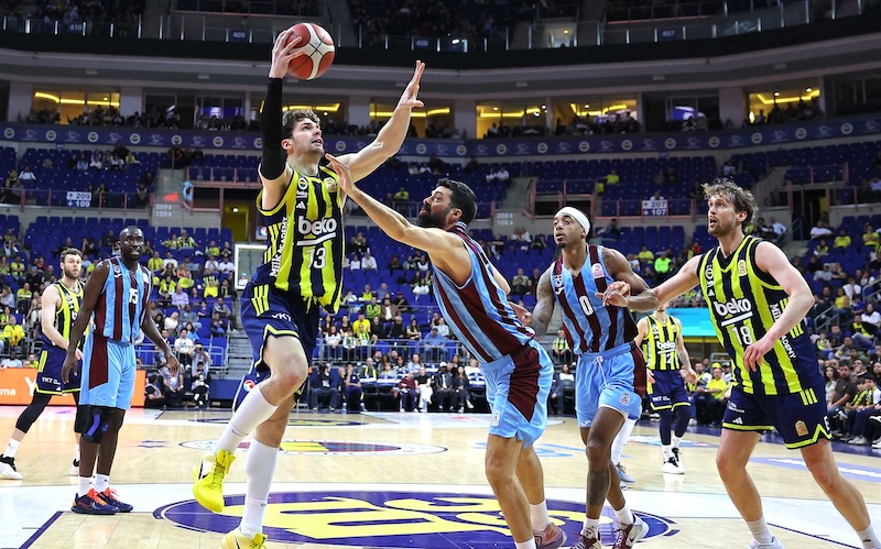 FENERBAHÇE BEKO KAZANMAYI BİLDİ