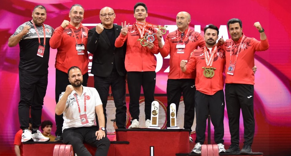 M. FURKAN ÖZBEK AVRUPA ŞAMPİYONU