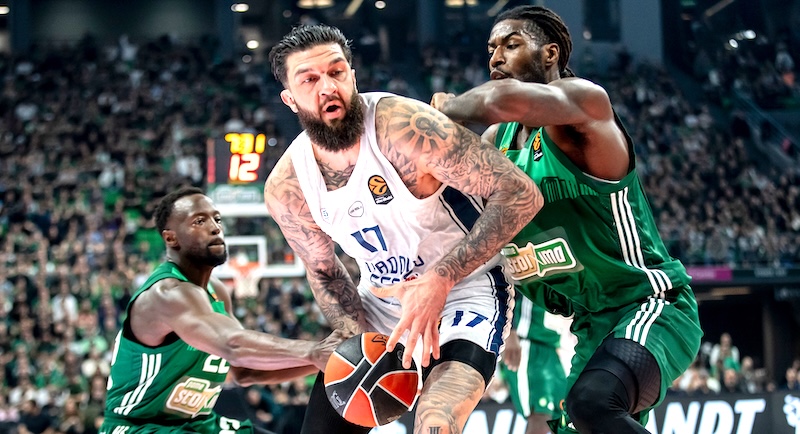 A.EFES SEZONU YENİLGİYLE TAMAMLADI