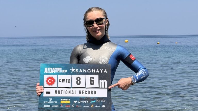 Şahika Ercümen’den Türkiye Rekoru!