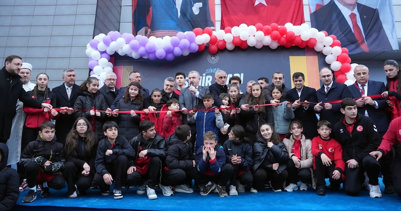 SİNOP STADI TÖRENLE AÇILDI