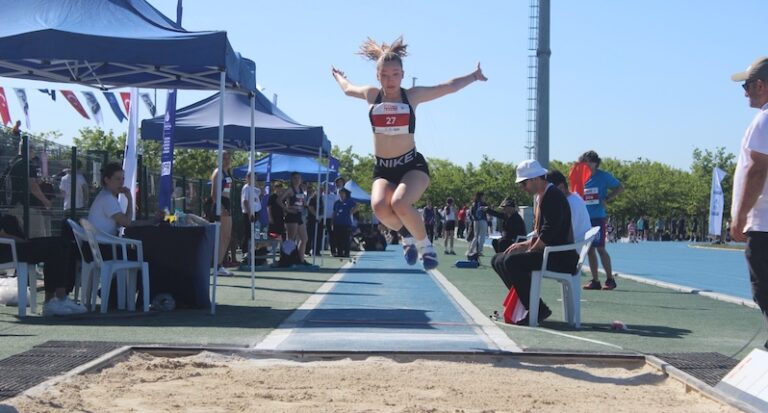 19 Mayıs Coşkusu Atletizmle Taçlandı
