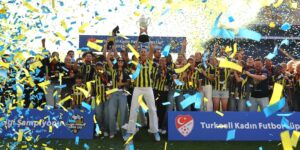 FENERBAHÇE ŞAMPİYONLUK KUPASINI ALDI