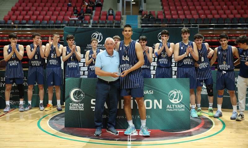 ALTYAPIDA ANADOLU EFES ÜSTÜNLÜĞÜ