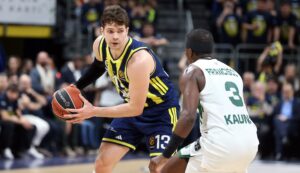 F.BAHÇE BEKO SERİDE AVANTAJ YAKALADI