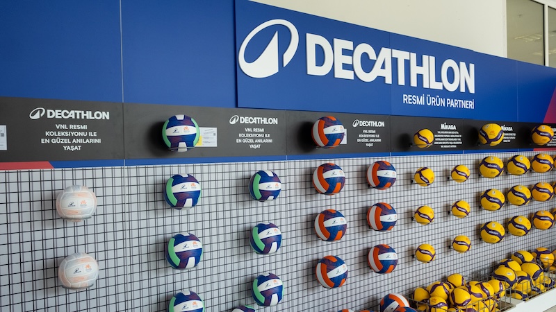 Decathlon’un VNL Özel Koleksiyonu Taraftarlarla Buluşuyor