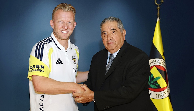 DIRK KUYT YUVASINA DÖNDÜ