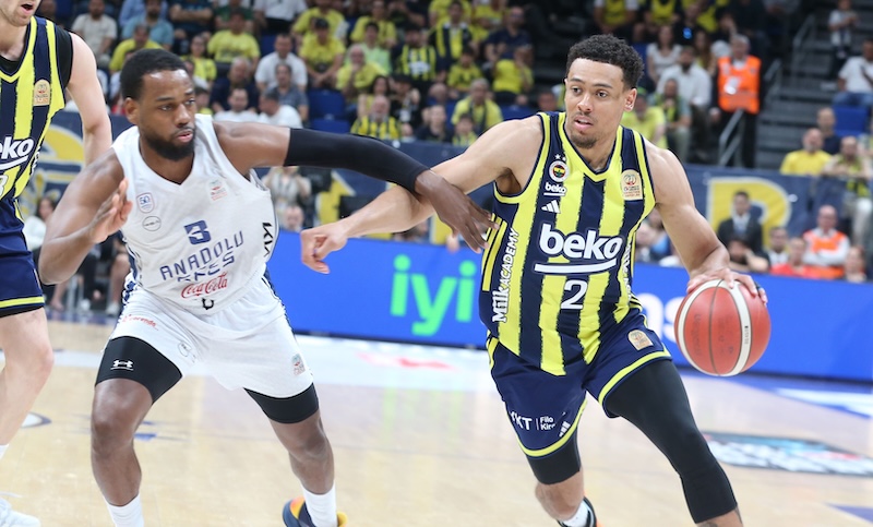 FENERBAHÇE BEKO FİNALE YAKLAŞTI