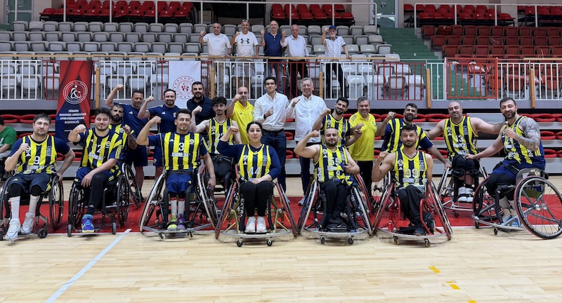 FENERBAHÇE İSTANBUL JET FİNALDE