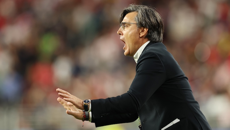 MONTELLA: HAYAL KIRIKLIĞI YAŞIYORUM