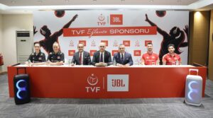 JBL Türkiye Voleybol Milli Takımlarının Eğlence Sponsoru Oldu