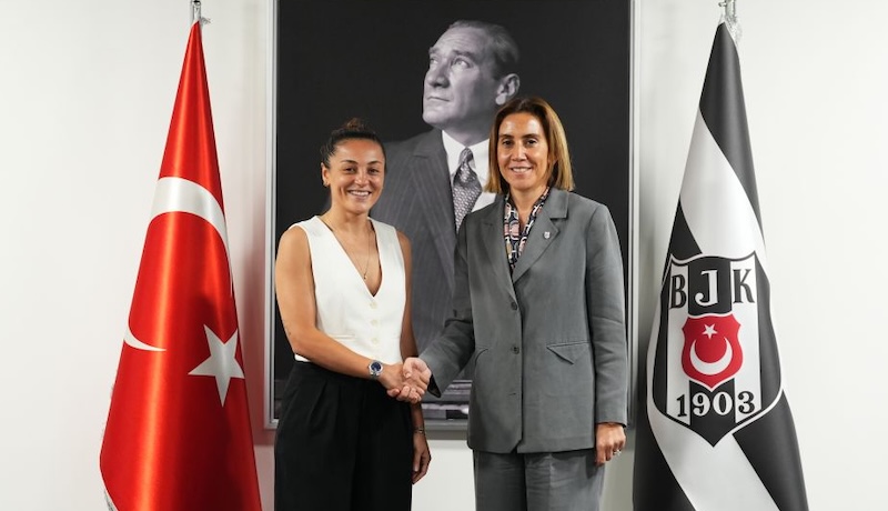 Futbolu Bıraktığı Beşiktaş’a Teknik Direktör Oldu