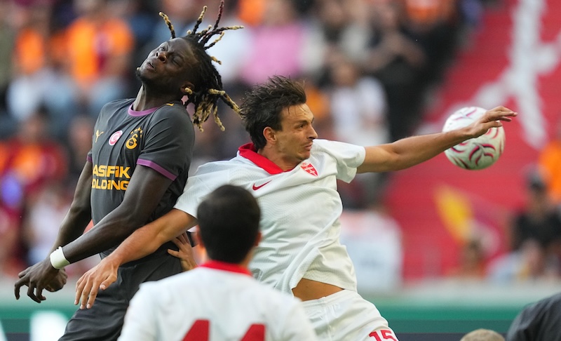 GALATASARAY KAMPA MAĞLUBİYETLE BAŞLADI