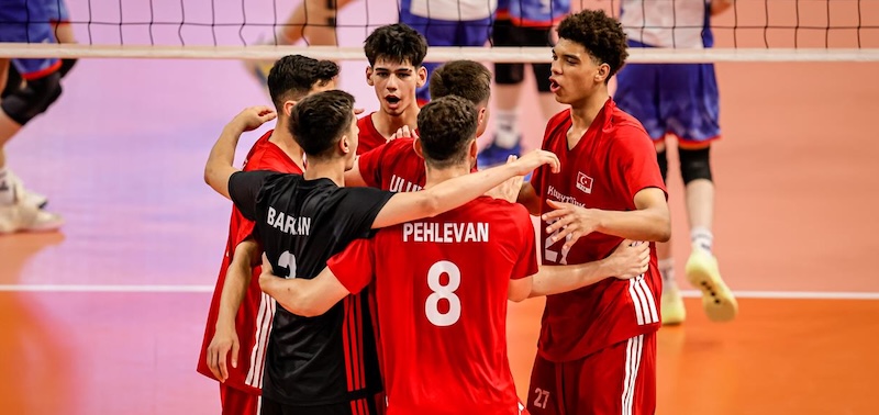 U18 Erkekler İzlanda’yı Geçti