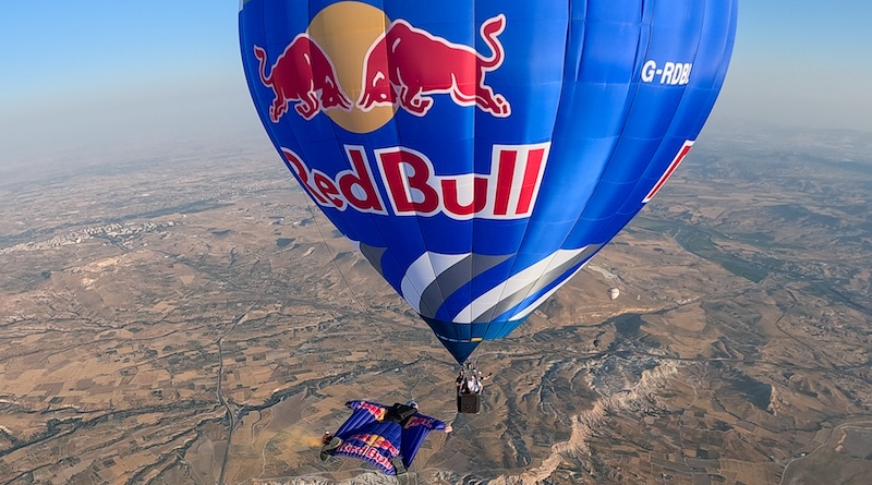 Red Bull Sporcusundan Kapadokya’da Nefes Kesen Uçuş