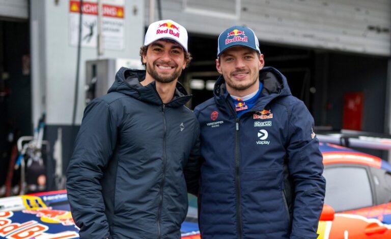 Verstappen 100 Rakibine Karşı Yarışacak