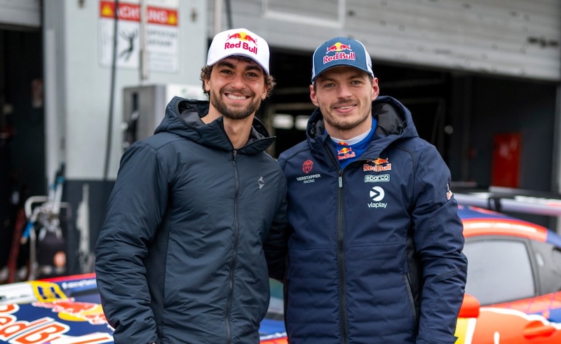 Verstappen 100 Rakibine Karşı Yarışacak