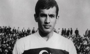 Eski Milli Futbolcu Haluk Erdem Hayatını Kaybetti