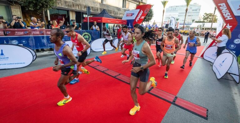 İzmir Yarı Maratonu’nda Katılım Rekoru