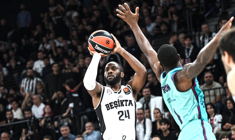 BEŞİKTAŞ BARCELONA’YA DİRENEMEDİ