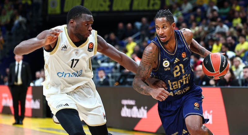 FENERBAHÇE TARFİN ÜÇTE ÜÇ YAPTI